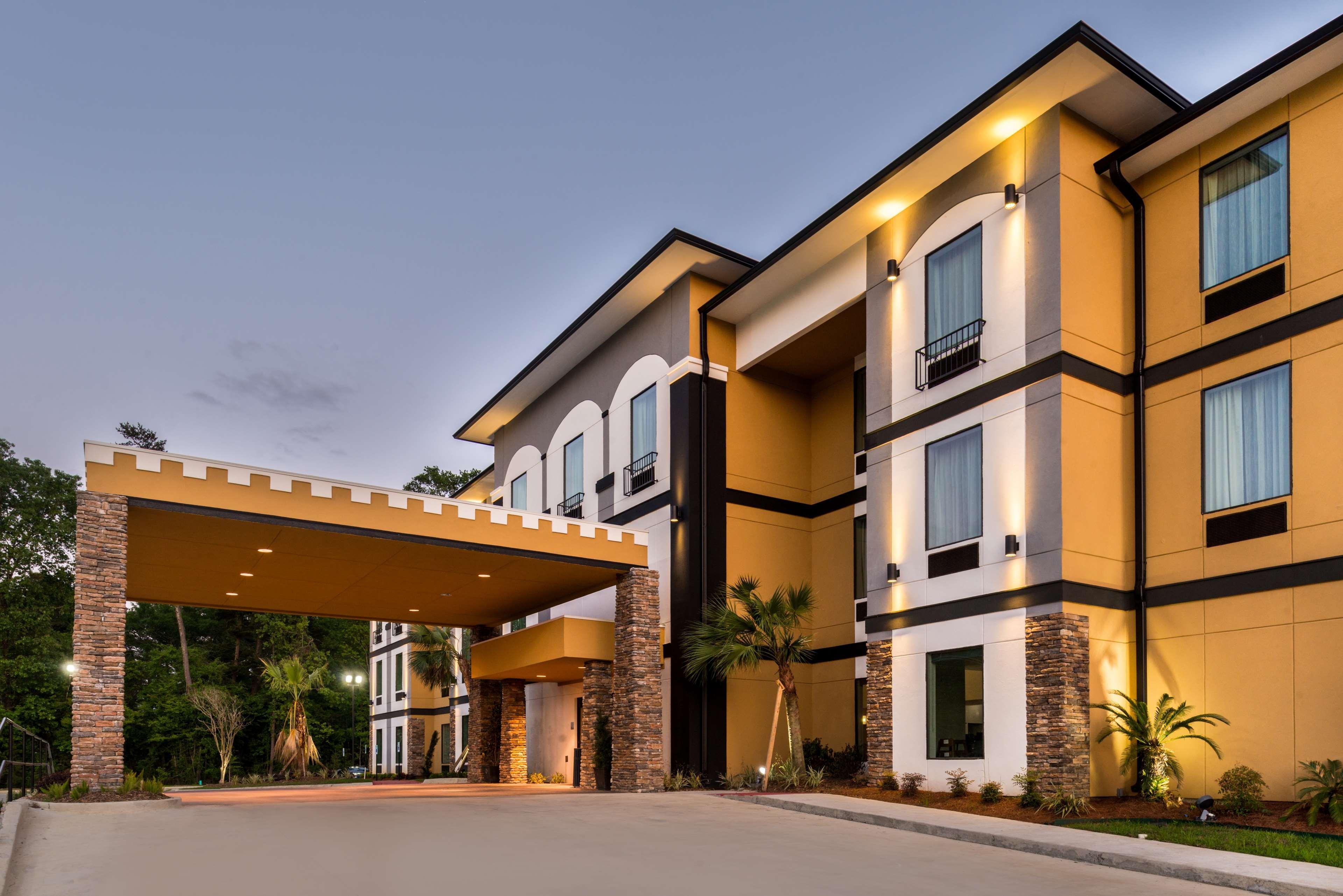 Best Western Plus Regency Park Walker Екстериор снимка