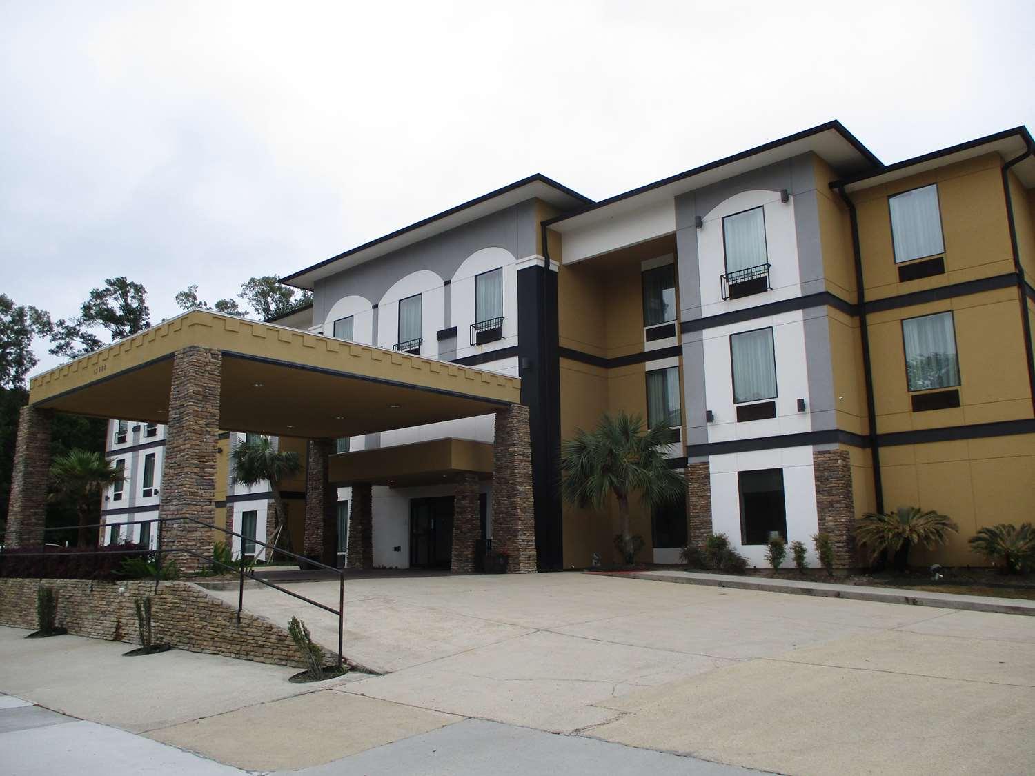 Best Western Plus Regency Park Walker Екстериор снимка