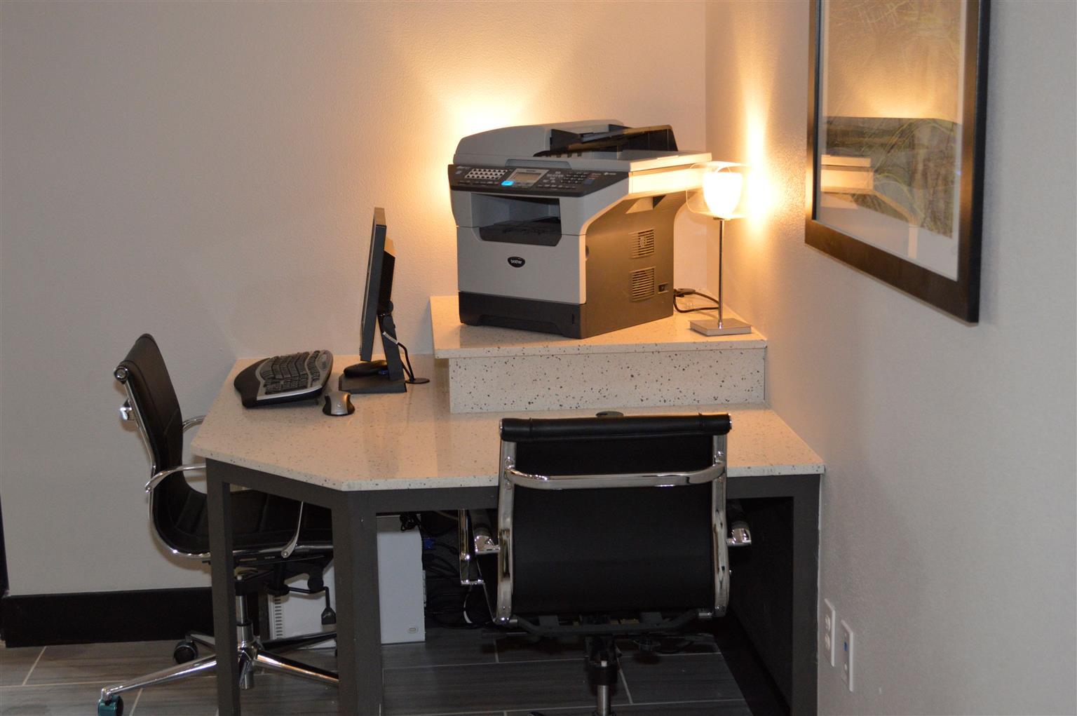 Best Western Plus Regency Park Walker Екстериор снимка