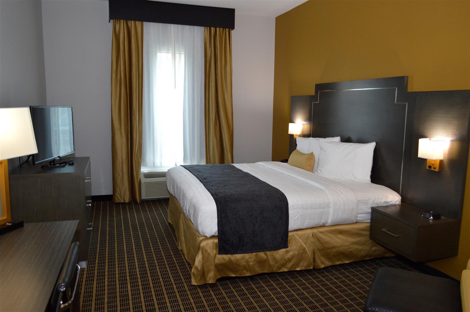 Best Western Plus Regency Park Walker Екстериор снимка