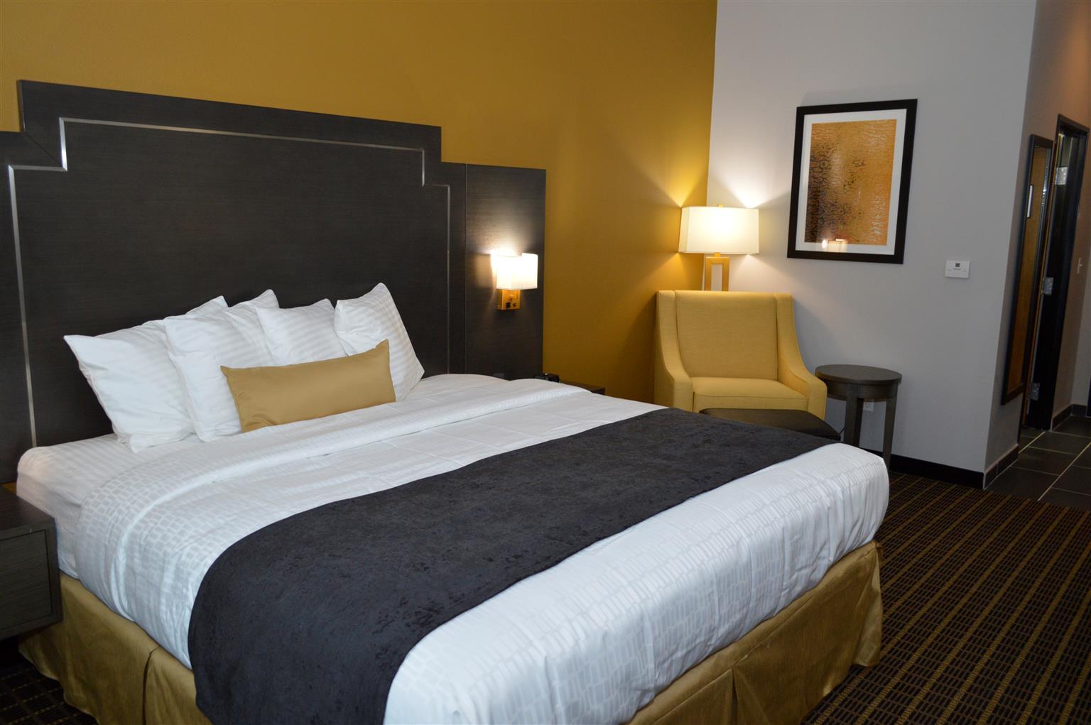 Best Western Plus Regency Park Walker Екстериор снимка
